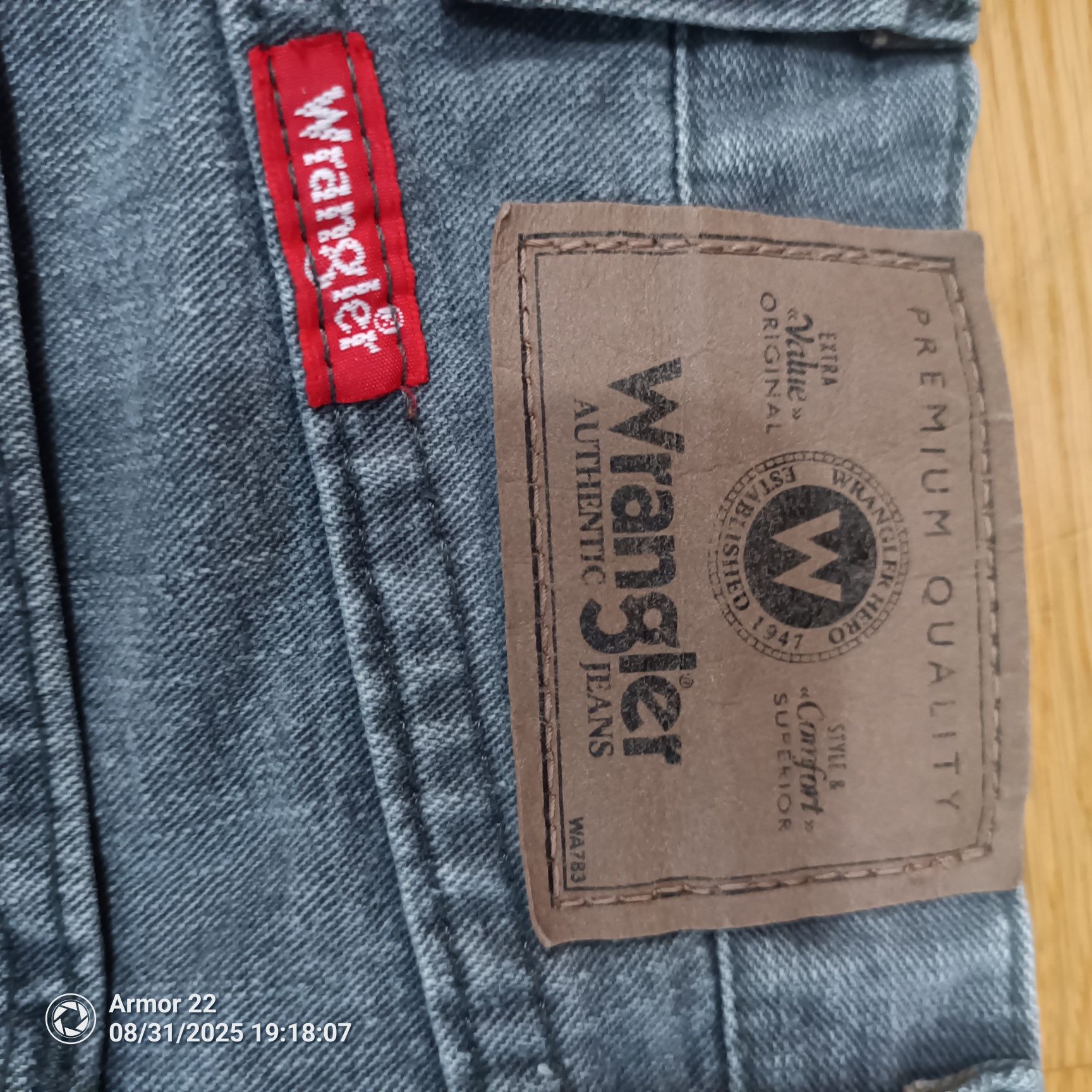 Джинси Wrangler 42 x 30