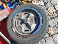 Jantes 4 com pneus Pirelli