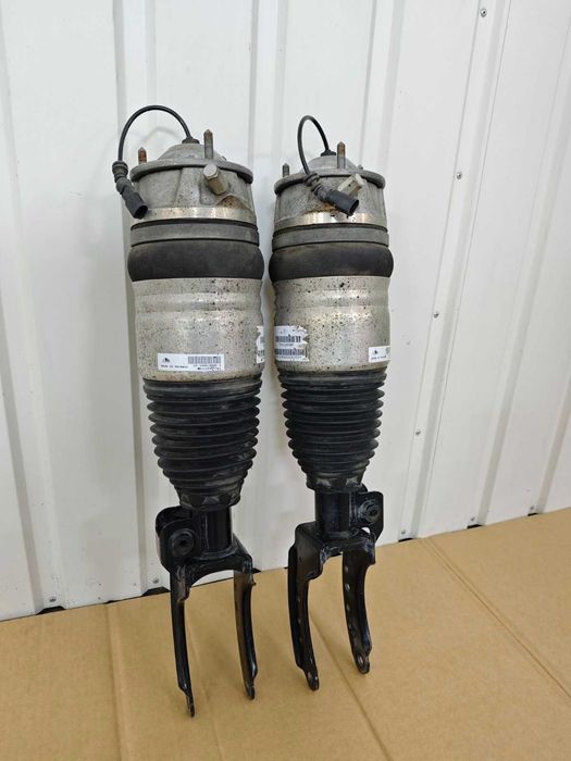 Пневмостійка, амортизатор Porsche Cayenne 2010-2017