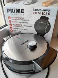 Вафельниця PRIME Technics PMM 101 B