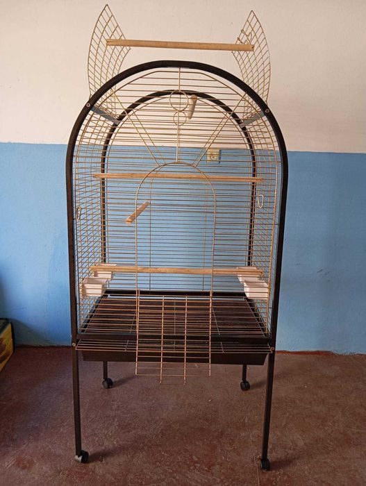 Продам оцинковану клітку для великих папуг Imac Amanda  Италия