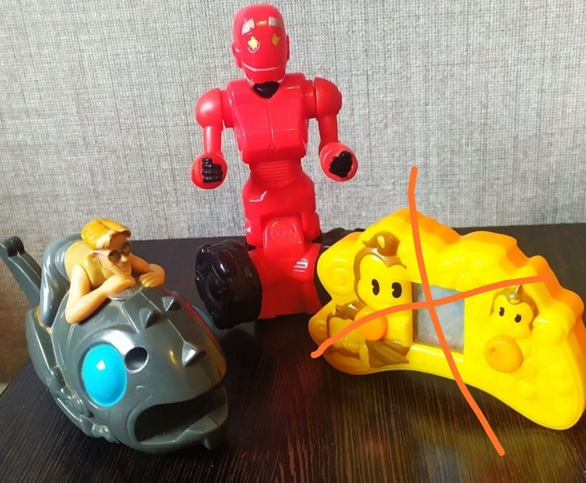 Іграшки з Макдональдса 10 грн