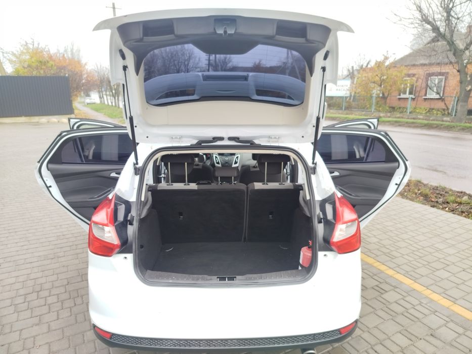 Ford Focus 3 2011року 1.6л турбобензин