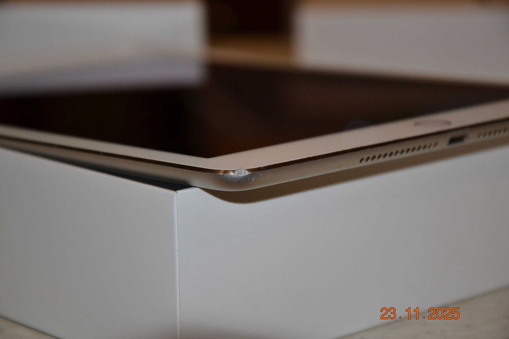 Apple Ipad Air 2 16GB 9.7" Cellular LTE+WiFi MGH72FD/A Tablet