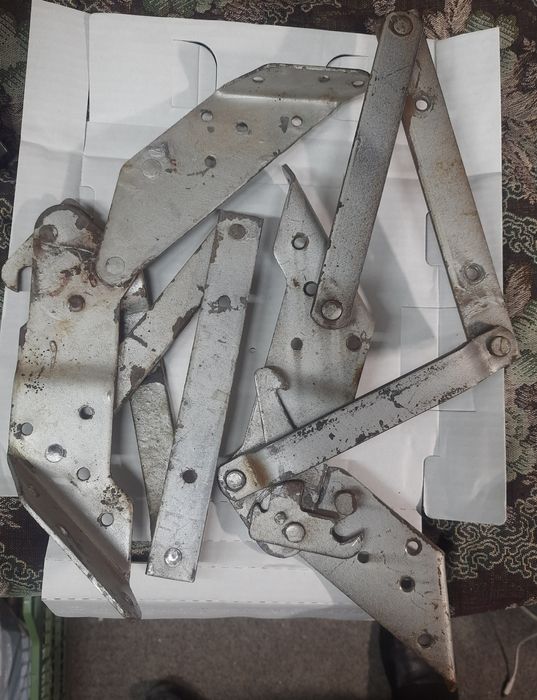 Механизм для складывания и раскладывания дивана - книжки