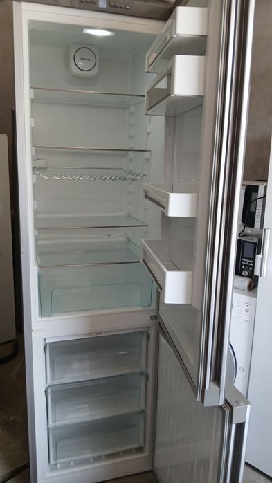 Холодильник Liebherr   CUPesf 2901  2м б/у Германии.