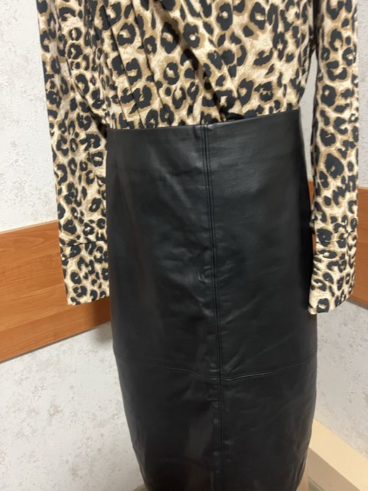 Шкіряна спідниця довга