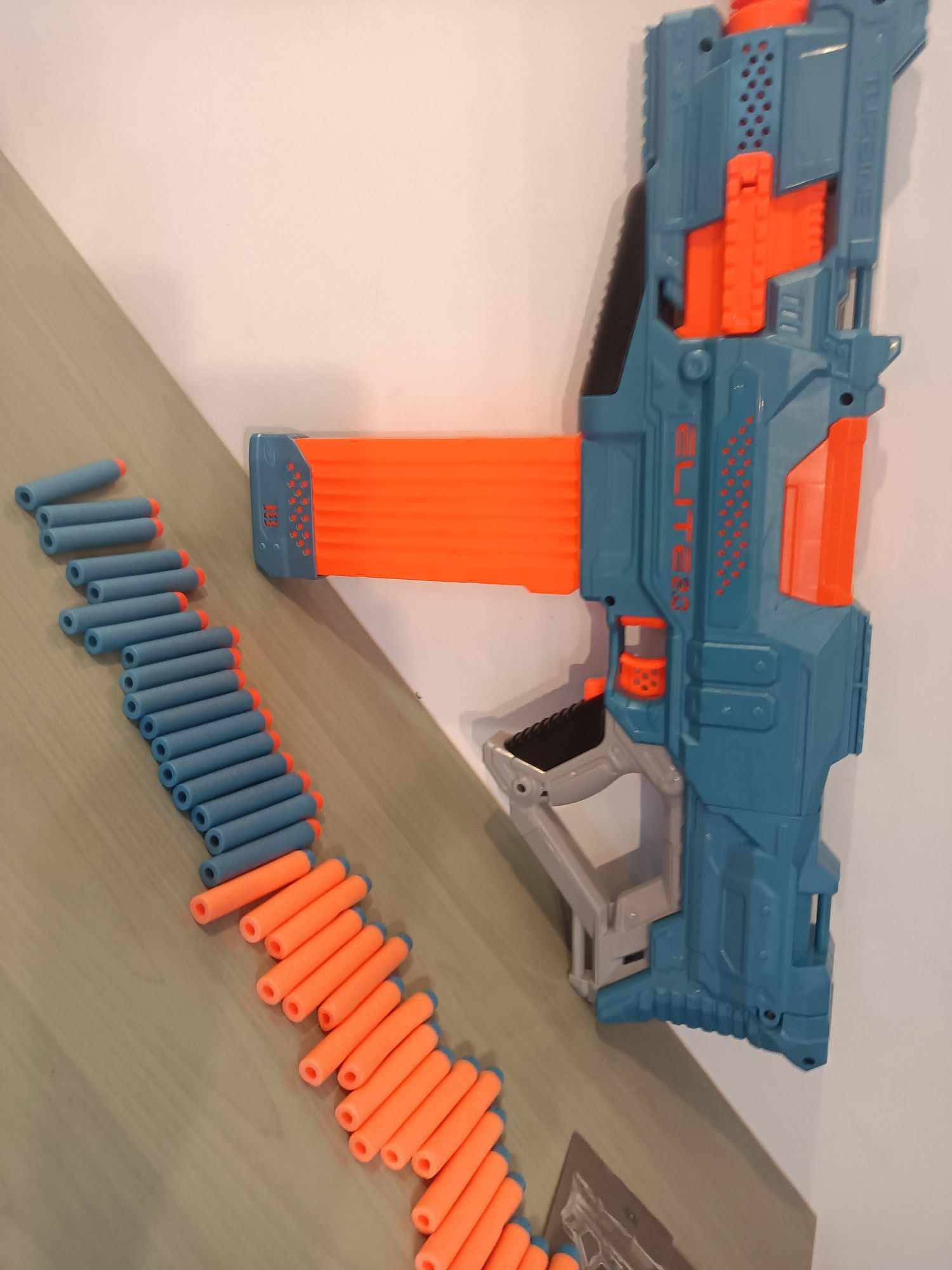 Nerf Elite 2.0 Hasbro wyrzutnia pistolet karabin