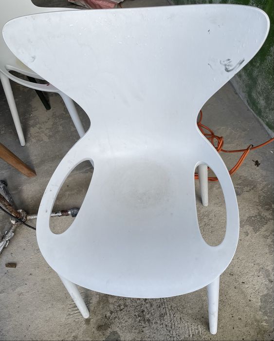 4 cadeiras estilo moderno