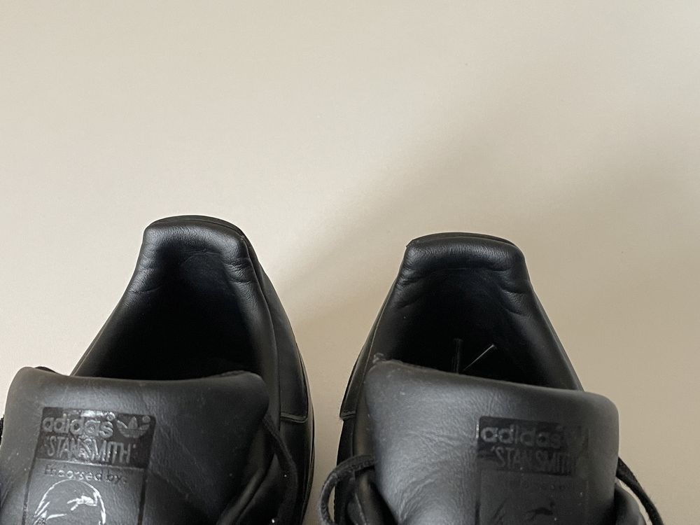 Adidas Stan Smith total black шкіряні кеди кросівки р. 44 оригінал