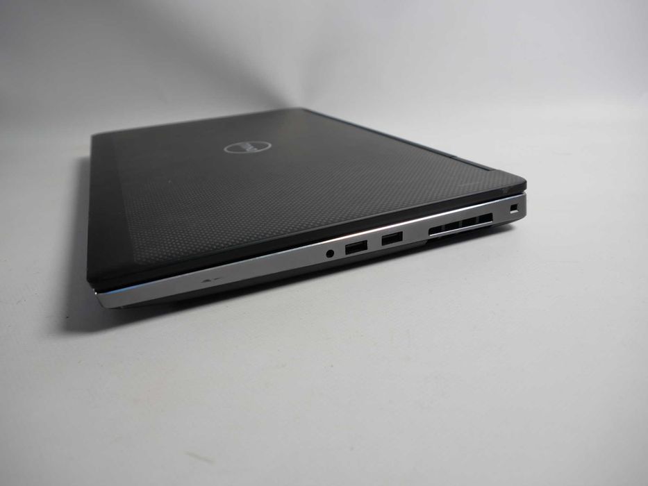 Робоча станція Dell Precision 7530 i5-8300H FullHD IPS 32GbRAM 250 SSD