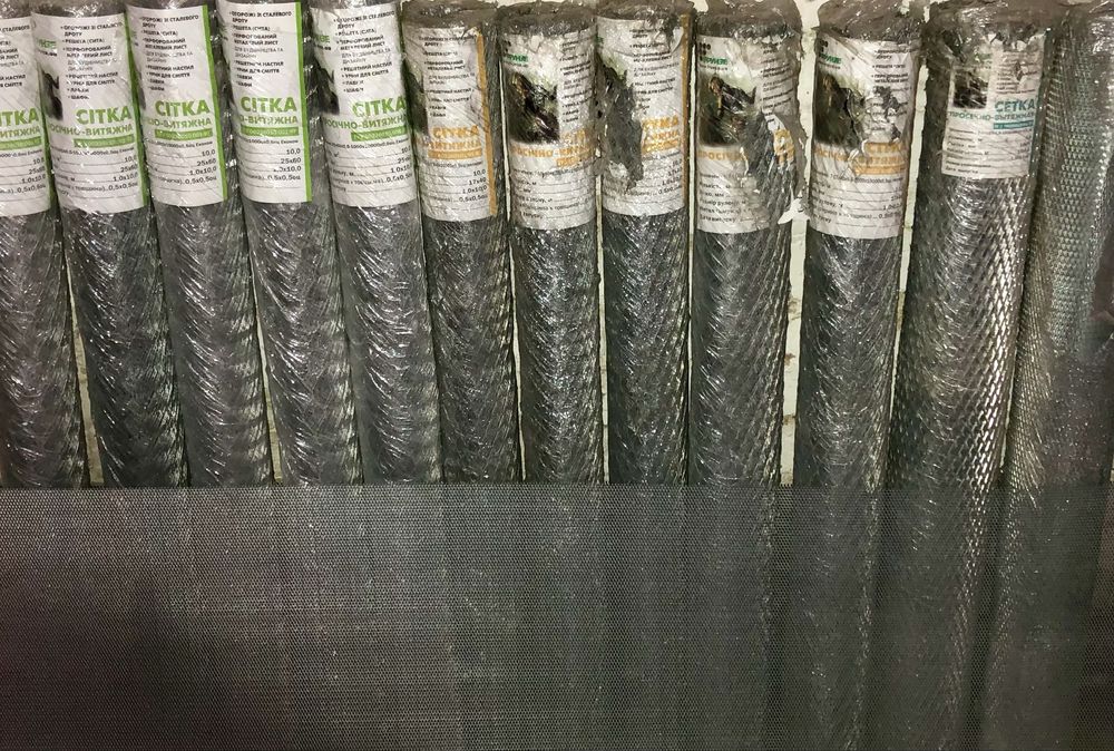 Сітка просічно-витяжна для штукатурки кліток кошниця Сетка просечная