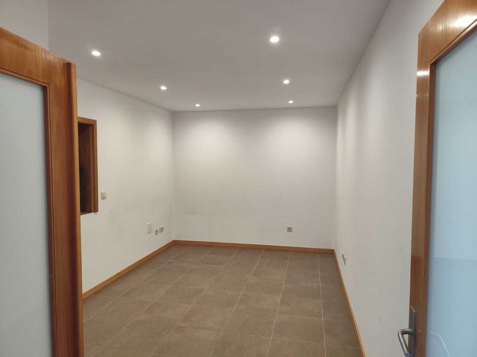 Arrenda-se Casa T3 Válega