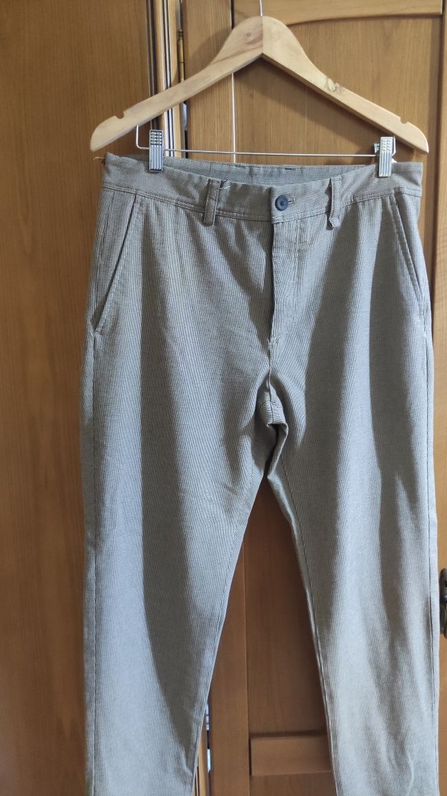 Calças Slim da Zara