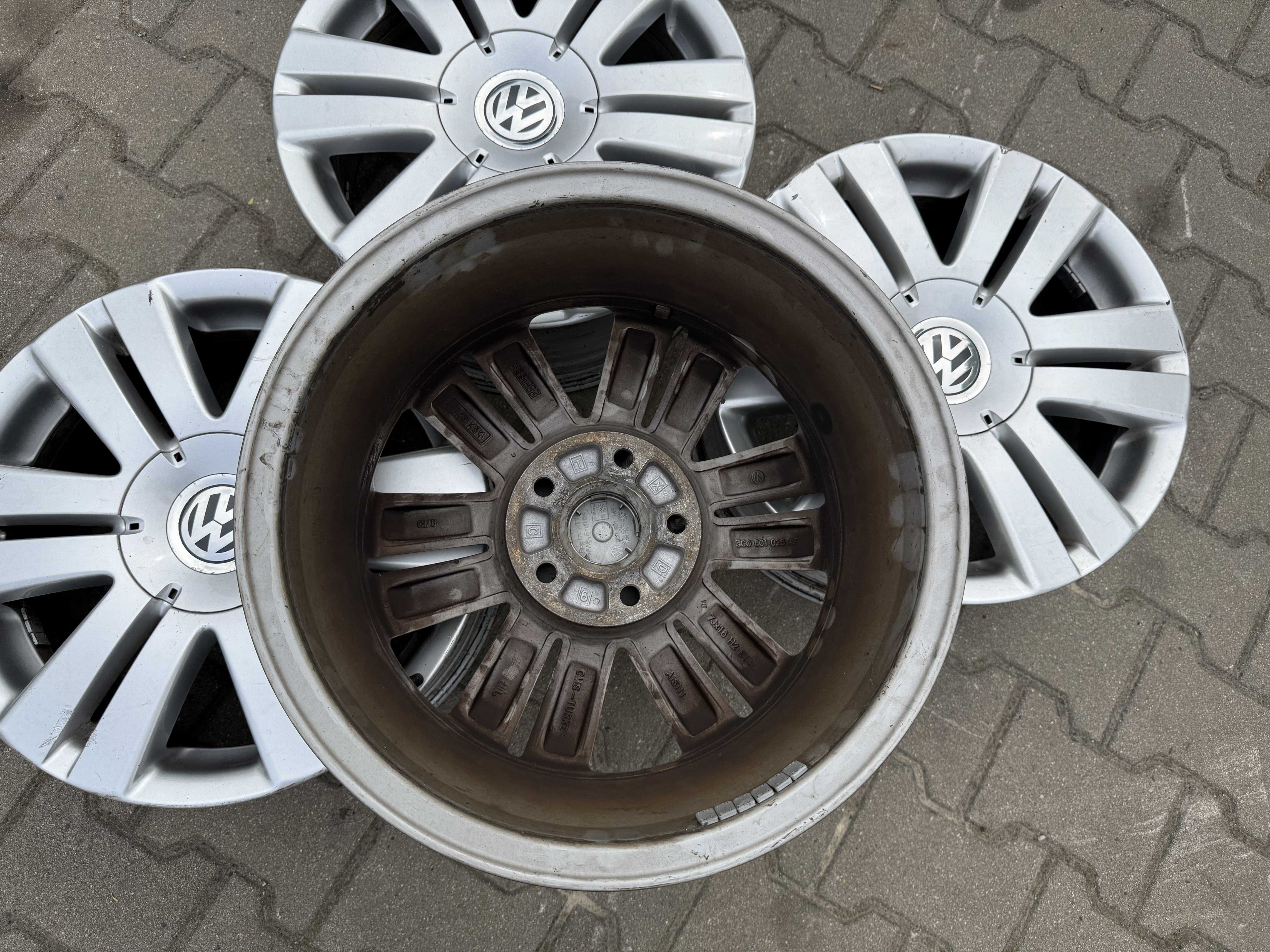Felgi aluminiowe 16 VW Passat 5x112 B6 - oryginalne