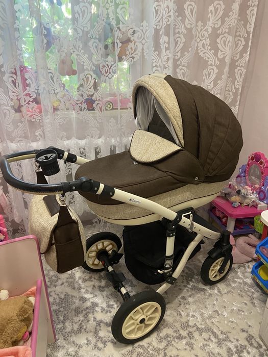 Продам коляску Adamex