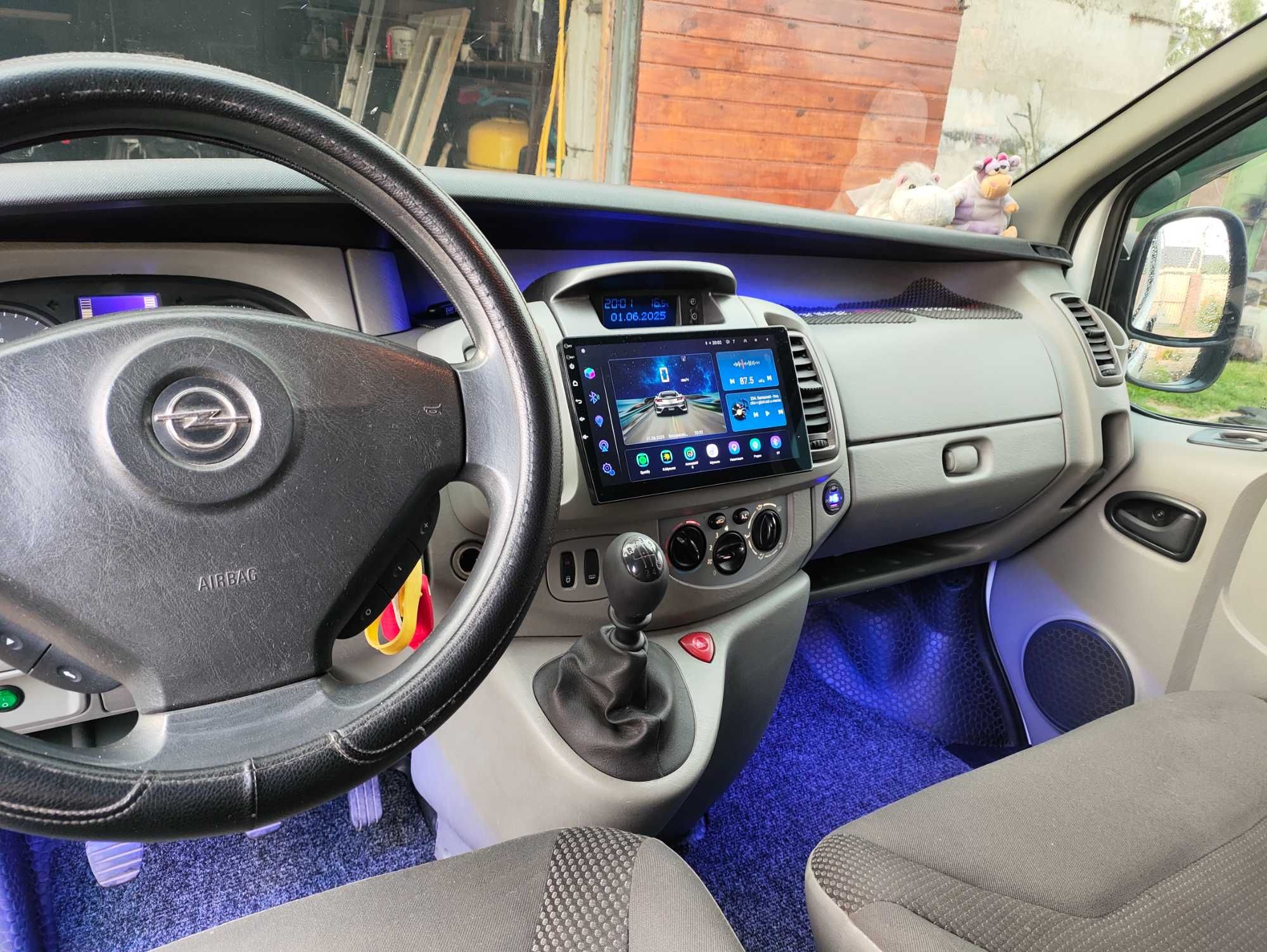 Opel Vivaro 2.0 CDTi груз., коротка база