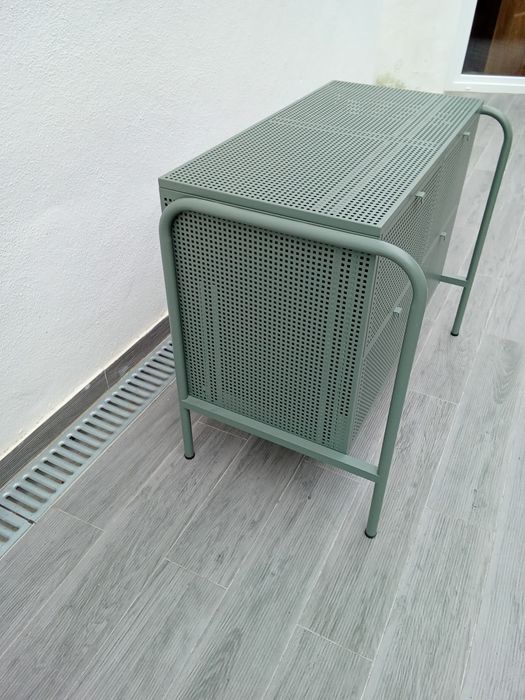 Armário tipo cacifo em ferro com 4 divisões