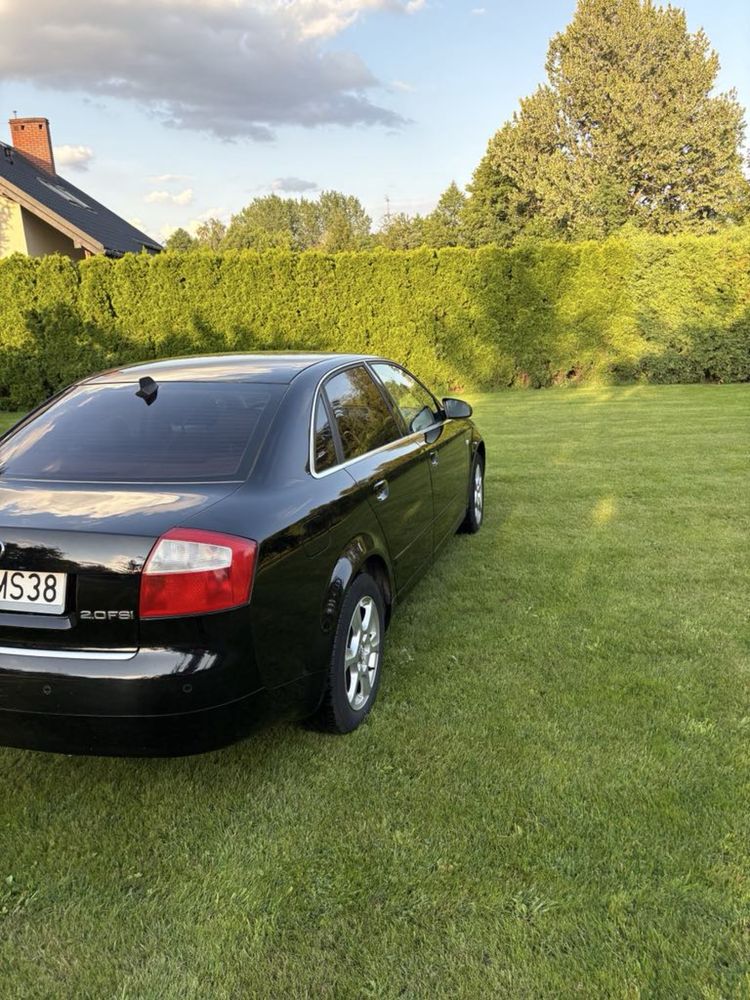 Audi A4 b6 2003 2.0 fsi 150km