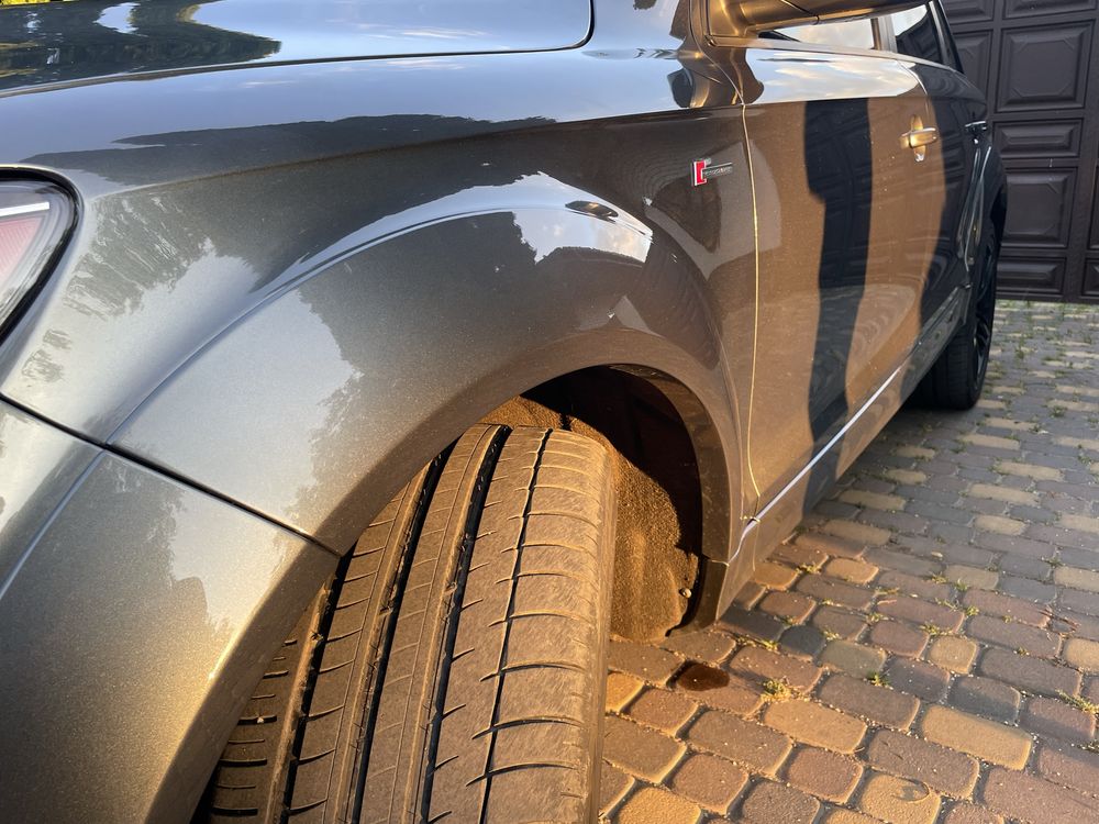 Audi Q7 Prestige S-line V12