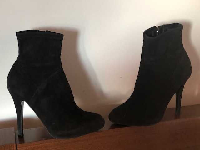 Bota senhora camurça preta marca de luxo Karen Millen