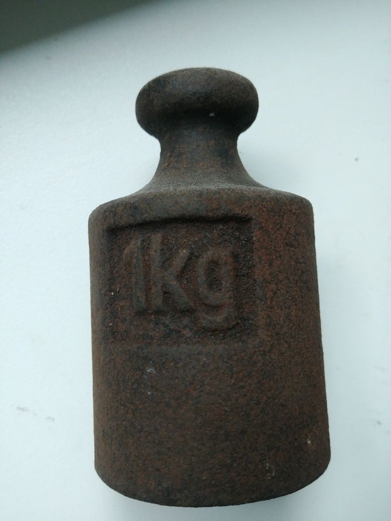 Odważnik 1kg do wagi szalkowej