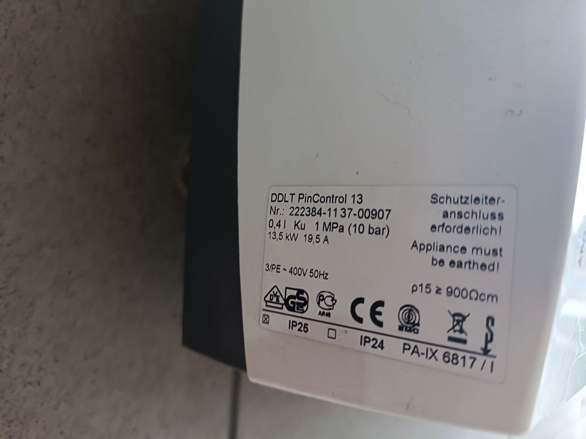 Przepływowy ogrzewacz wody AEG  400 V