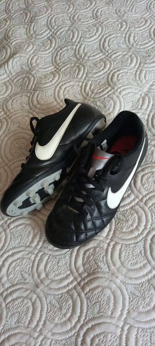 Бутсы ,сороконожки (обувь из Европы) Скидка на бутсы 10%