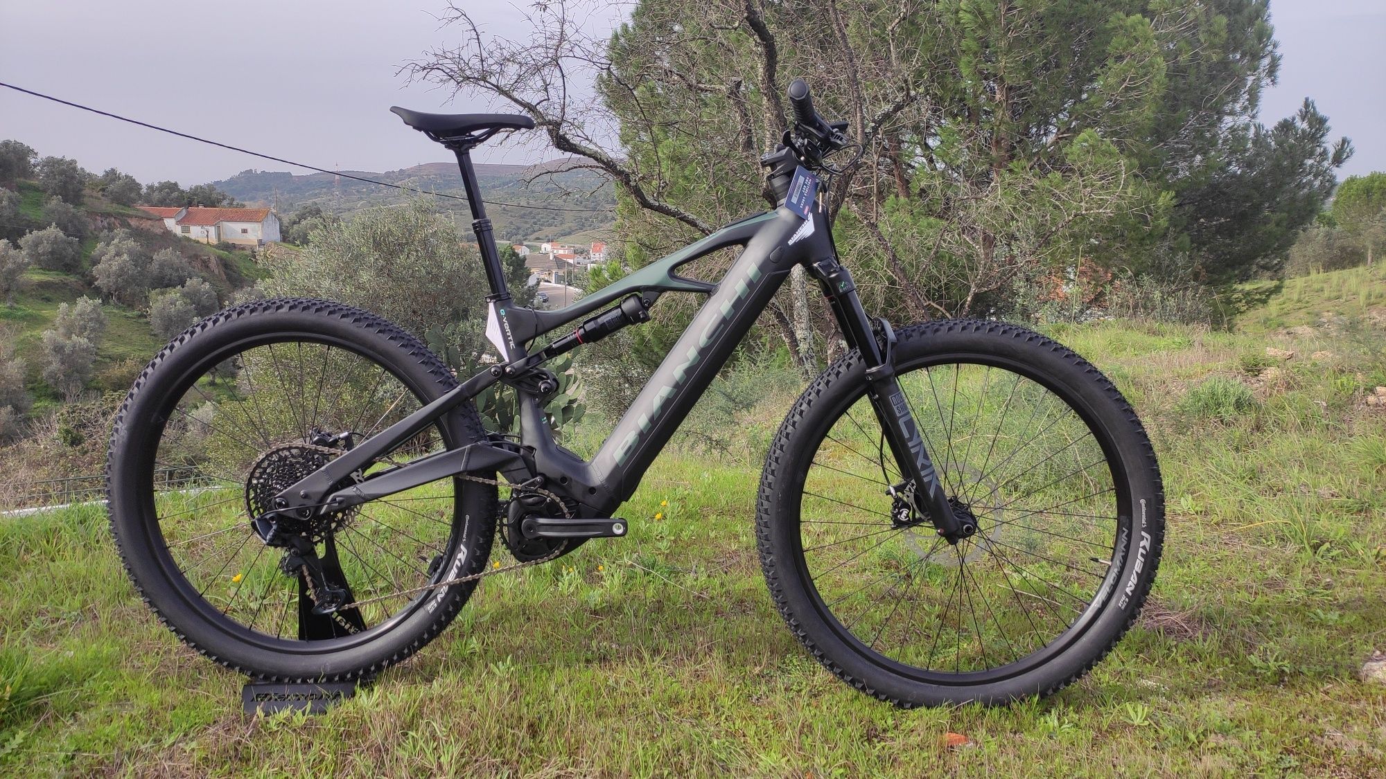 E-Bikes Novas Bianchi E-Vertic FX-TYPE