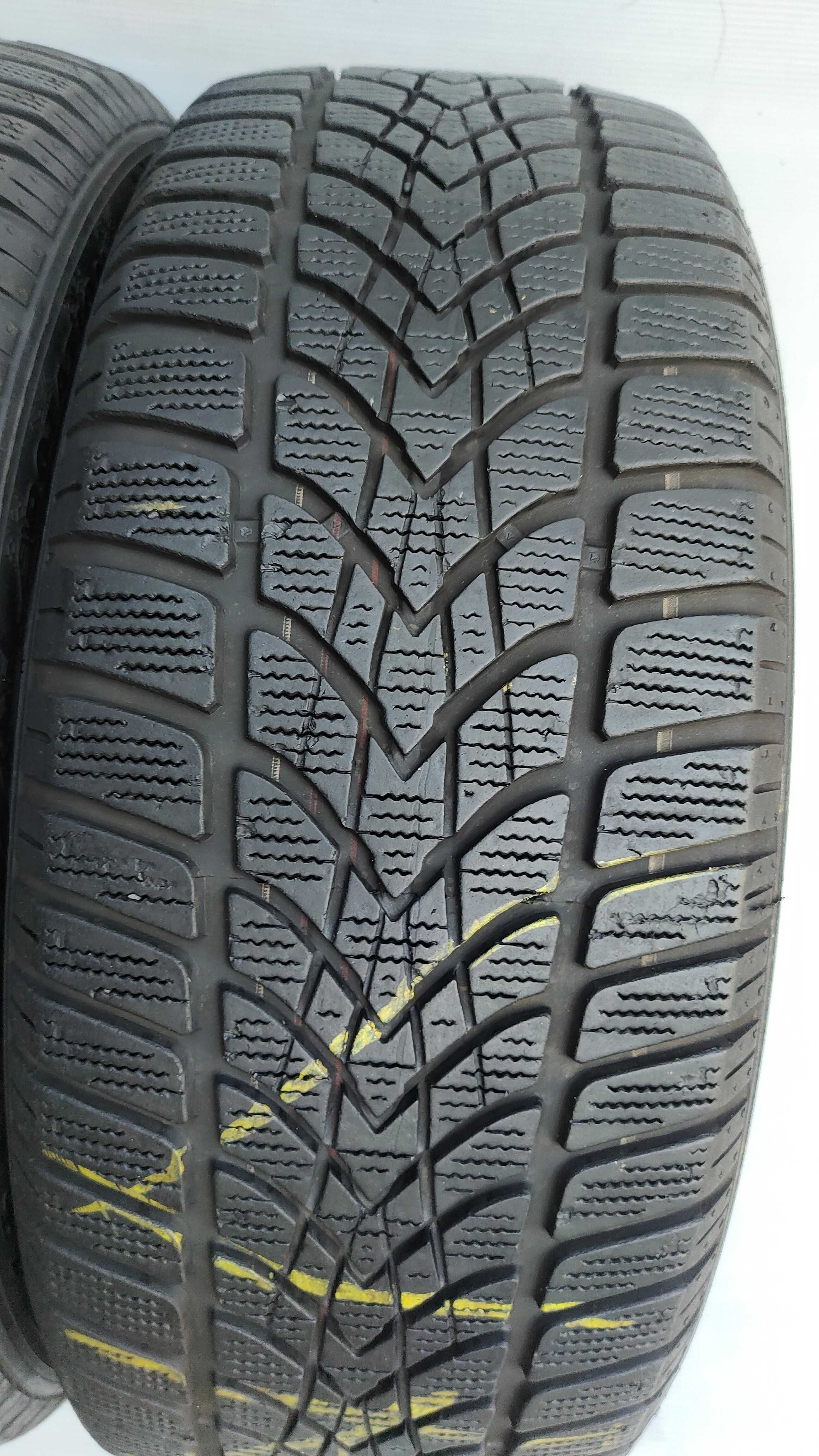 Opony Zimowe 205/55/16 Dunlop 4szt