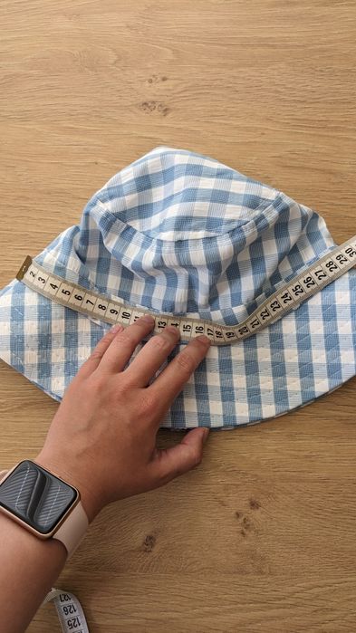 Панамка і плетена сумочка