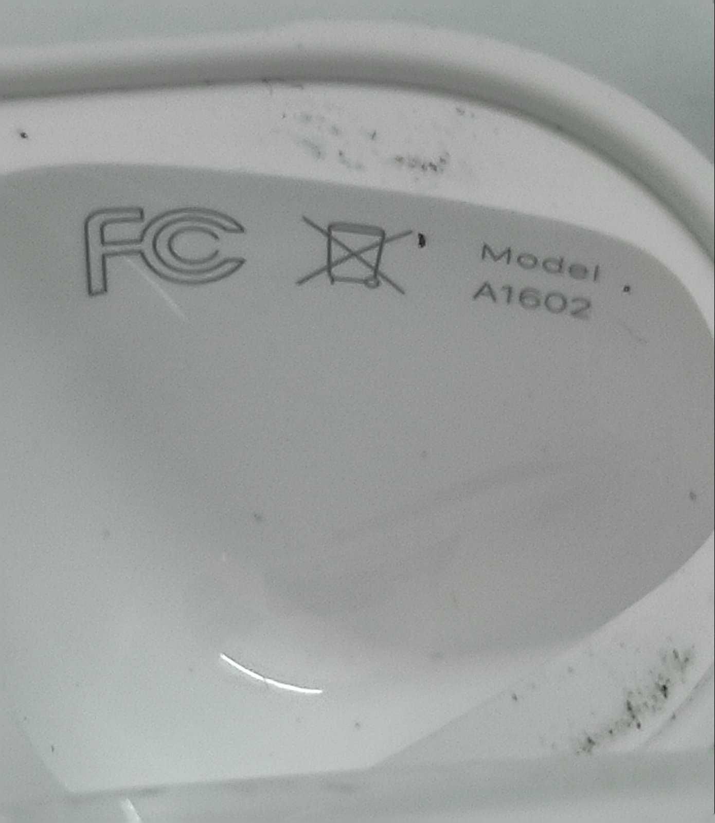 Безпровідні навушники AirPods A1602 бу