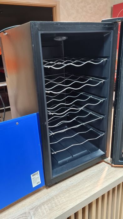 Винний холодильник, шафа