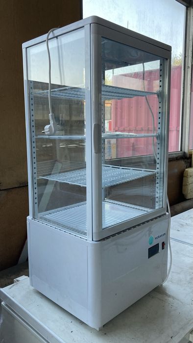 Холодильник Frigoglass для воды напитков пива