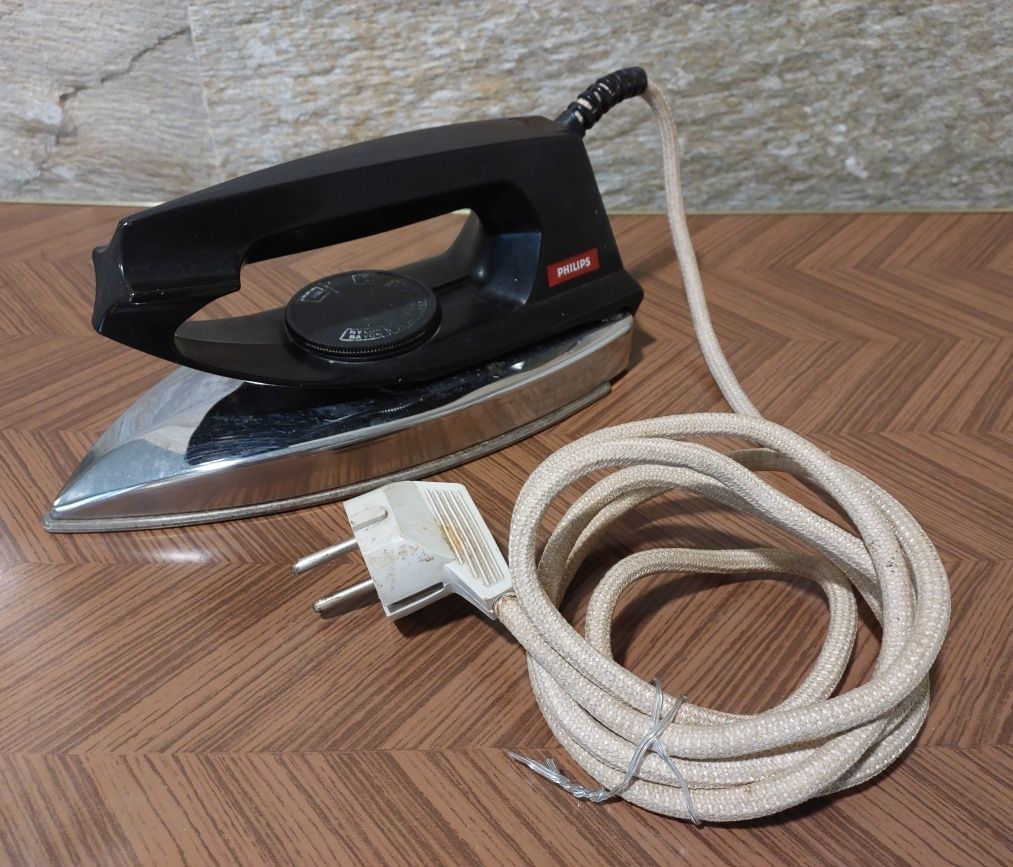 Ferro Antigo Philips Vintage
