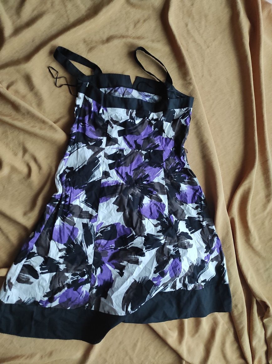 459. Piękna sukienka Collection Debenhams r. 16 r. 44