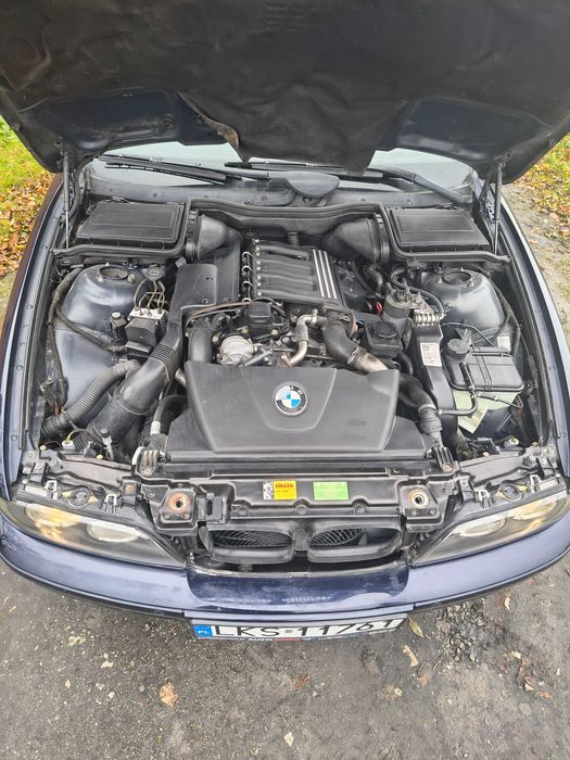 BMW e39 2.0 D 136 koni 2003 r . Możliwa zamiana na busa.