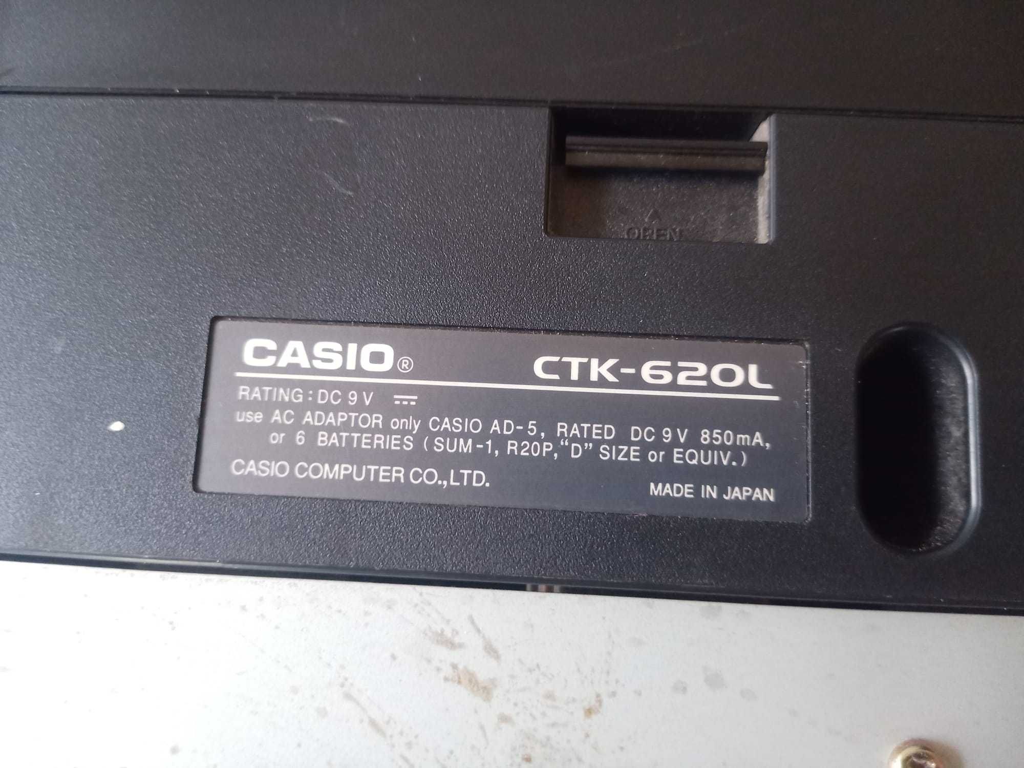 Keyboard CASIO CTK-220L podświetlane klawisze 3 stopniowa nauka grania