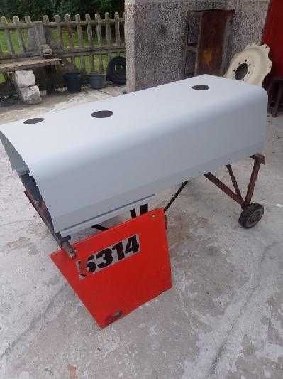 Maska do Ursusa 45 12,4514,zetor, nf 255 , tunel plastiki