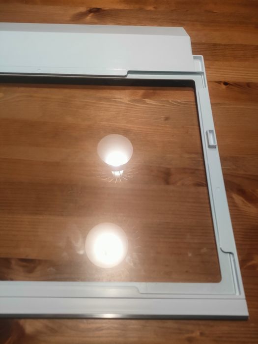 Klapka na warzywa w chłodziarce Samsung