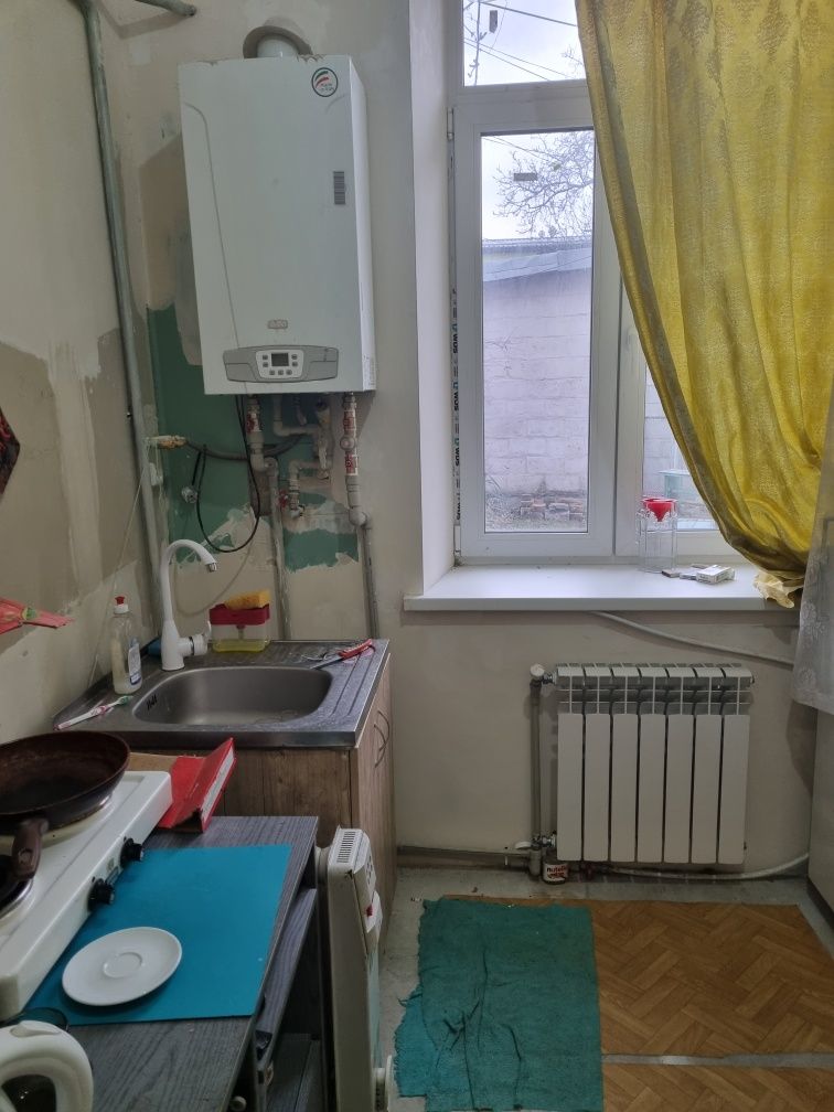 Продам 2ком.квартиру в центре.