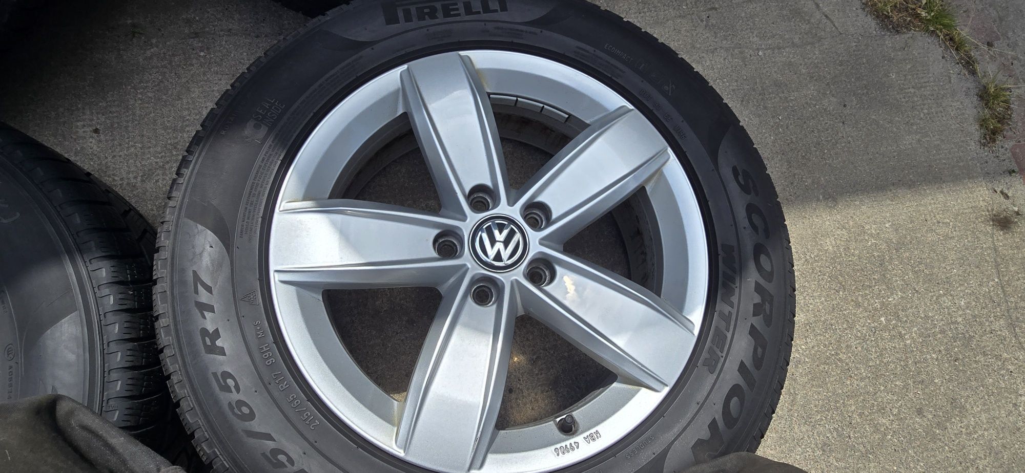 Felgi aluminiowe 17 5x112 et 38 Vw Tiguan Passat Arteon itp.