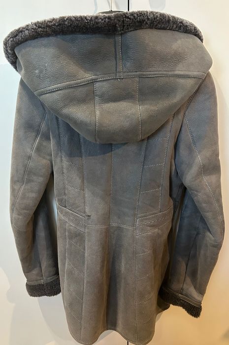 Skórzany kożuch z kapturem w rozmiarze XS