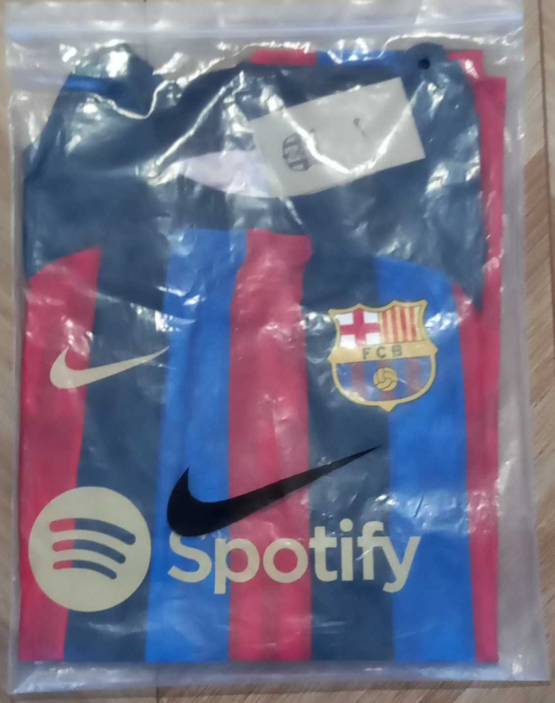 Koszulka Barcelona 22/23 Lewandowski (wersja gracza), Nike, nowa