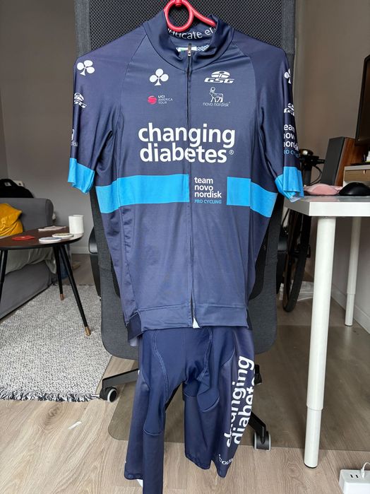 oryginalny strój kolarski Team Novo Nordisk - stan jak nowy!