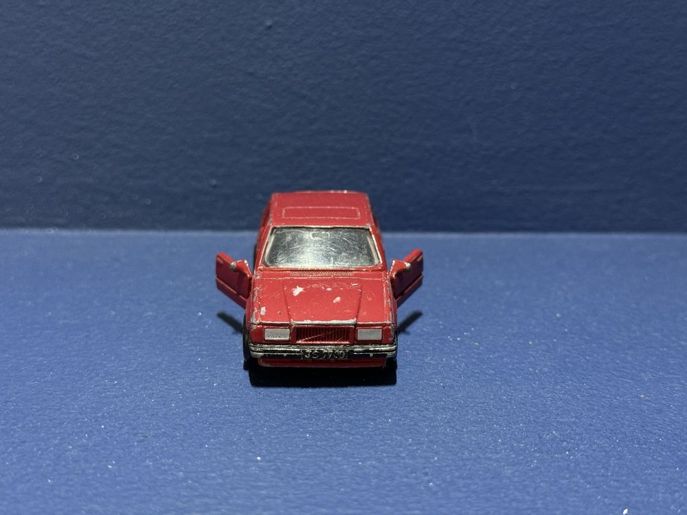 Matchbox Volvo 760