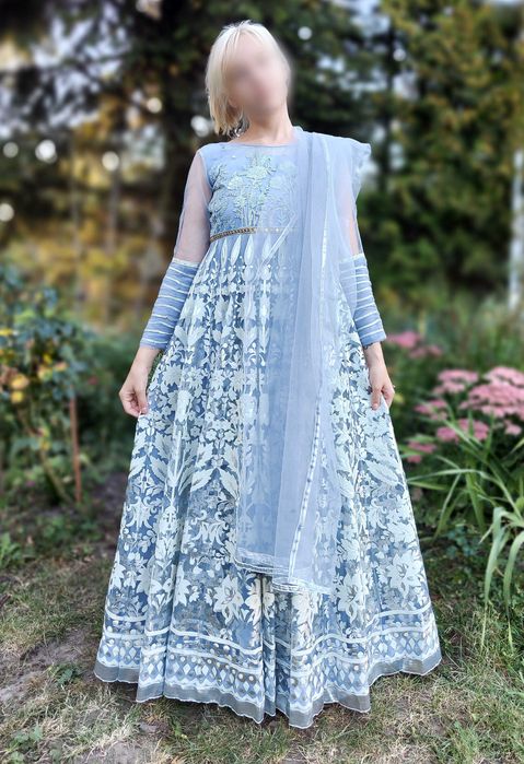 Niebieska suknia balowa S 36 kwiaty floral księżniczka królowa zima