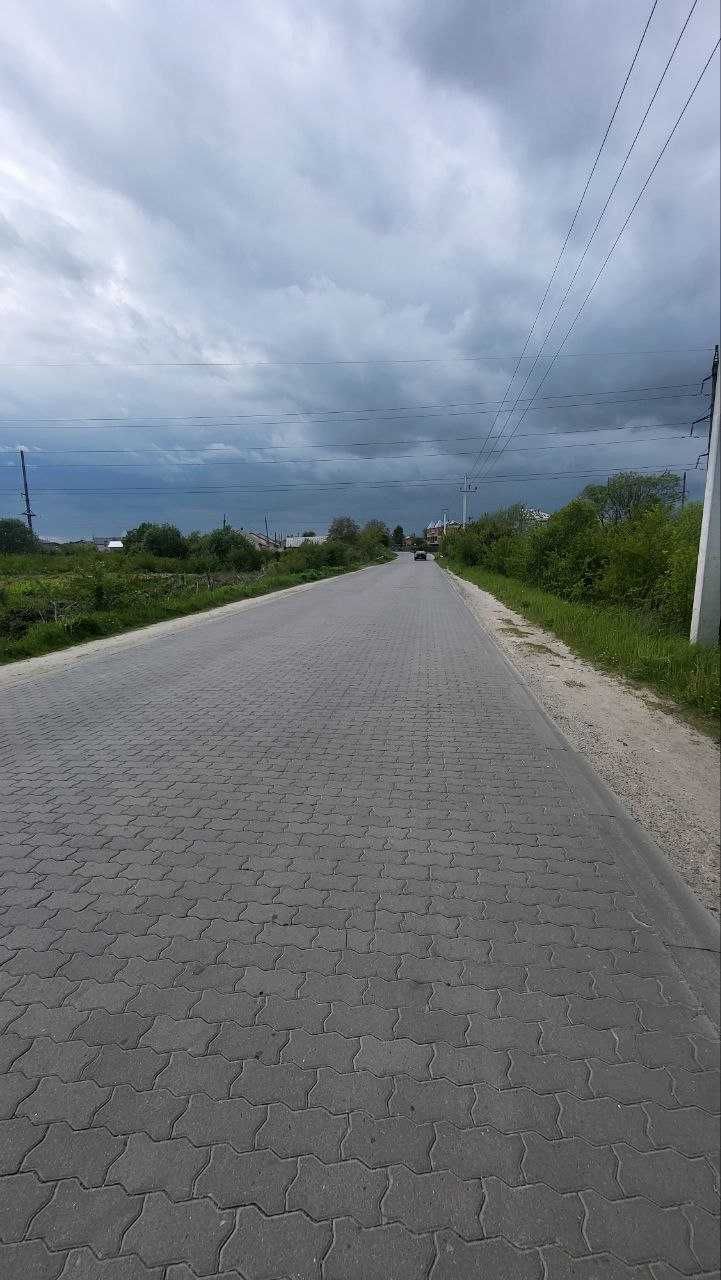 Продаж земельної ділянки в Солонці біля дороги