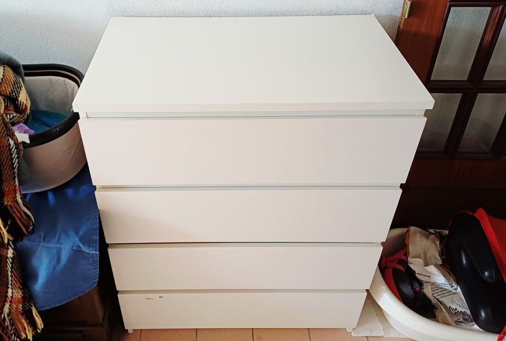 Cómoda MALM c/4 gavetas, branco, 80x100cm
Cómoda c/4 gavetas, branco,