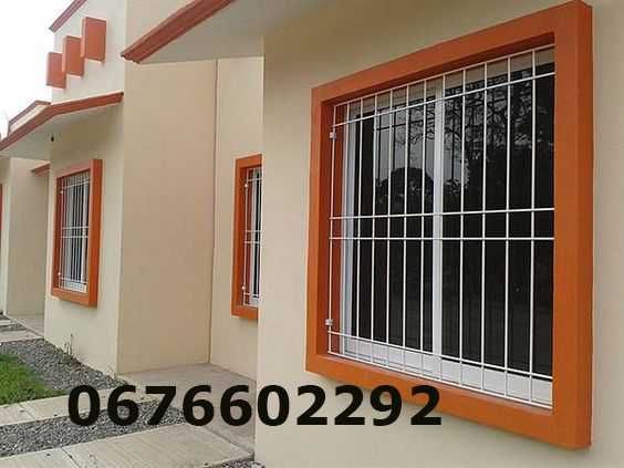 Перила, грати, навіси